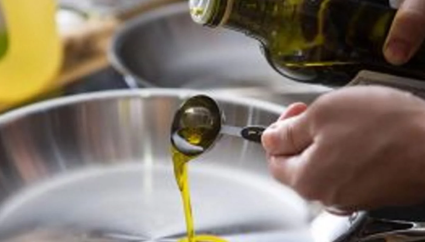 Olive oil reduces the risk of cancer by a third!